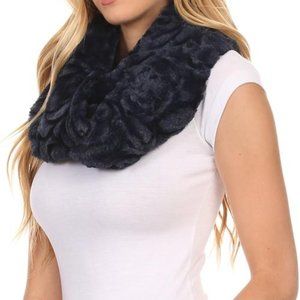 Sakkas Navy Blue Plush Furry Infinity Scarf